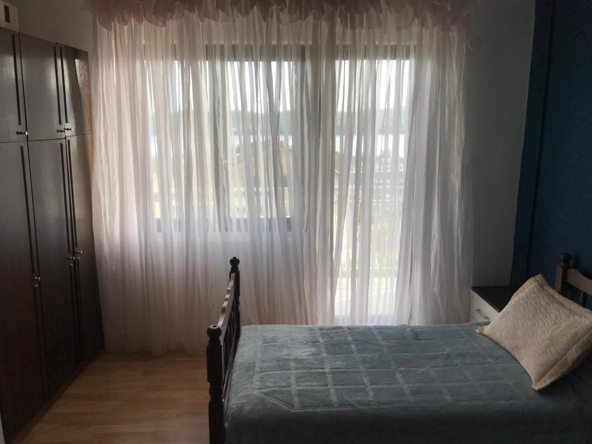 לינה וארוחת בוקר טיווט Madam Svetlana חדר תמונה